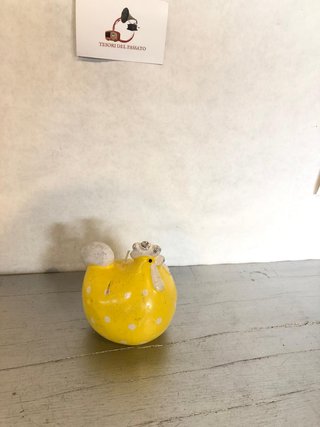 Gallina decorativa gialla vintage ceramica