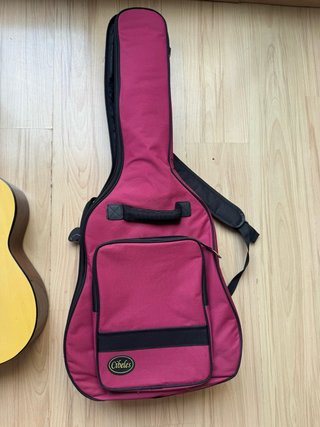 Guitarra Rocío R10 con funda Cibeles y cejilla