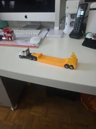 Camioncini e Rimorchio Giallo