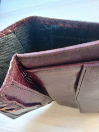 Cartera de piel con cierre