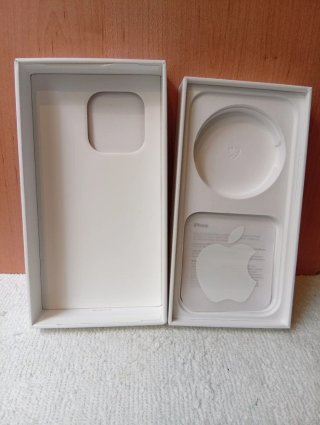 Caja IPHONE 14 PRO