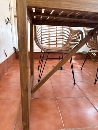 Mesa de madera exterior