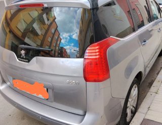 Peugeot 5008 2016