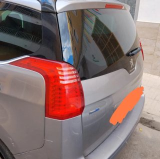 Peugeot 5008 2016