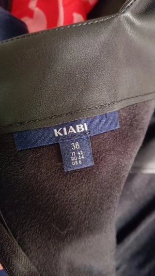 Vestido polipiel negro ajustado