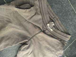 Pantalones cortos H&M gris oscuro