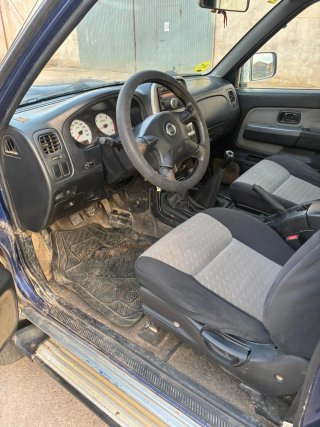 Nissan NP300 Navara 2005