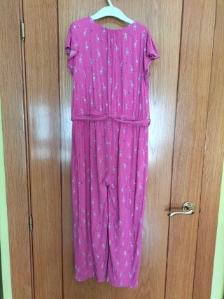 Mono niña jirafas. Talla 9-10 años