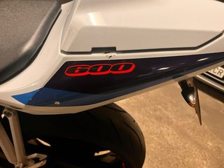 Suzuki GSXR 600 K5 lista para rodar. Sólo 27600kms