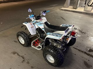 Quad Yamaha Blaster Azul y Blanco