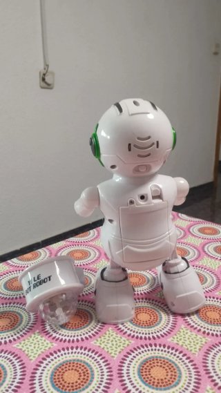 Robot musical YI LE BOT ROBOT