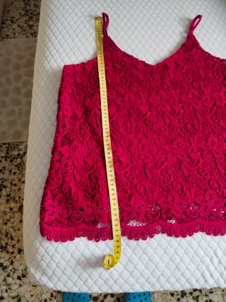 Blusa tirantes encaje rojo