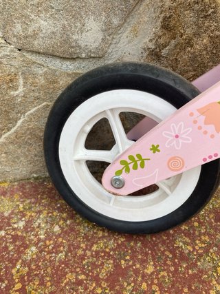 Bicicleta in legno senza pedali