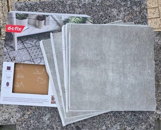 42 Placas Vinilo Gris