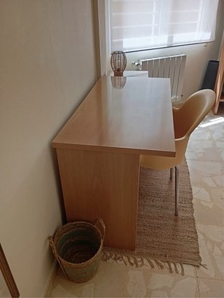 Silla de escritorio amarilla, buen estado