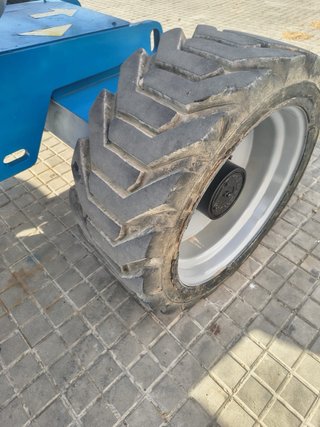 Plataforma Elevadora Genie Z45/25 Diesel 4x4