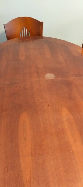 Vendo Mesa de comedor de color cerezo y  6 sillas