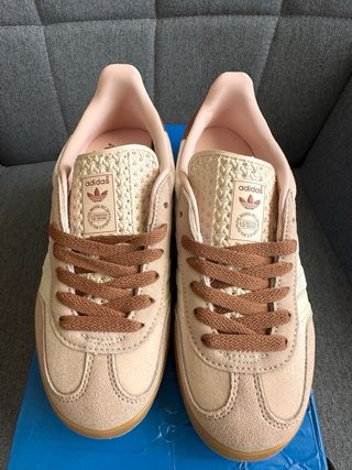 Zapatillas Adidas Gazelle Beige y Rosa Nuevas