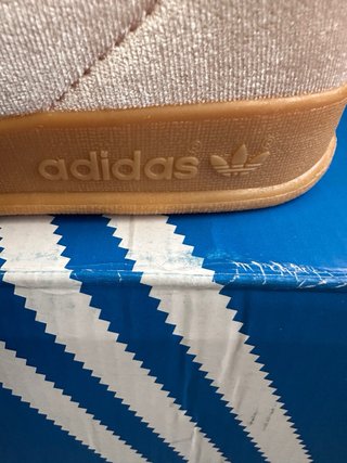 Zapatillas Adidas Gazelle Beige y Rosa Nuevas