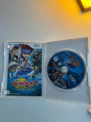 Juego Wii Beyblade Metal Fusion: Counter Leon