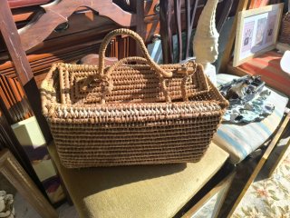 Cesto vintage de mimbre