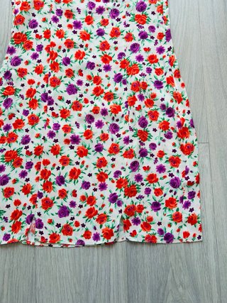 Vestido estampado de flores nuevo con etiqueta