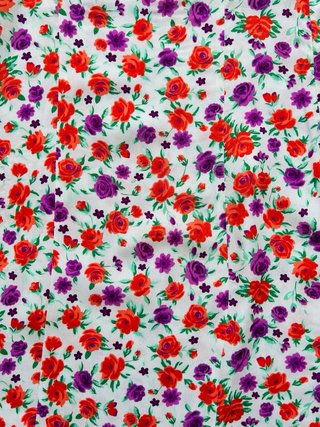 Vestido estampado de flores nuevo con etiqueta