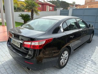 Renault Latitude