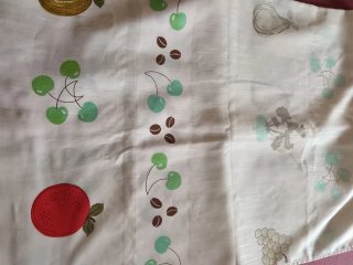 Cortina de cocina con estampado frutal