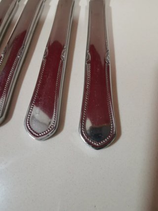 Lote 5 Cuchillos de Metal Plateado
