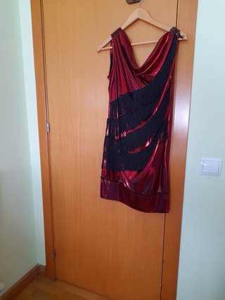 Vestido fiesta lentejuelas y flecos T46