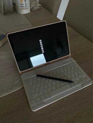 Samsung Galaxy Tab S6 Lite + Teclado