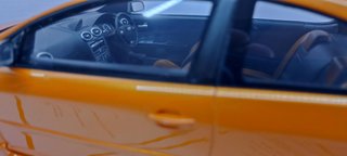 Ford Focus ST mk2 Naranja 1/18 Otto