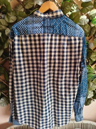 Camisa Desigual cuadros y estampado