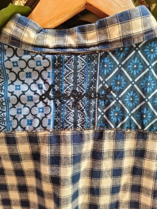 Camisa Desigual cuadros y estampado
