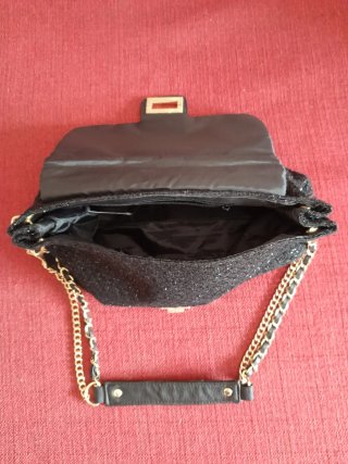 Elegante Bolso para Mujer.