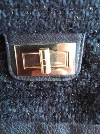 Elegante Bolso para Mujer.