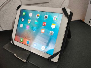 iPad 2 de 64GB + funda