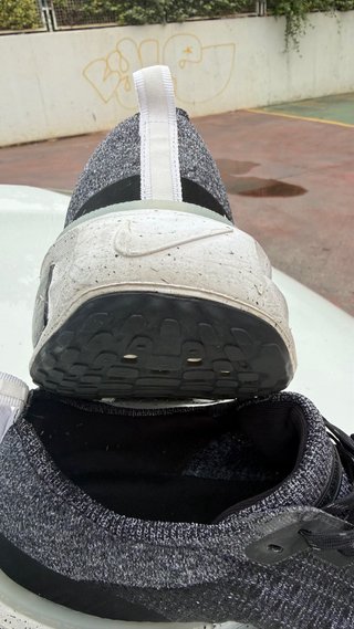 Zapatillas Nike Negras y Blancas