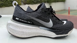 Zapatillas Nike Negras y Blancas