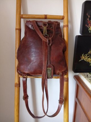 Bolso mochila cuero auténtico