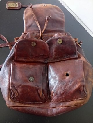 Bolso mochila cuero auténtico