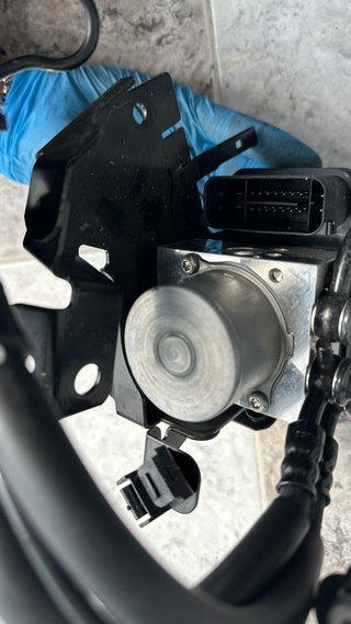 Módulo ABS YAMAHA R7