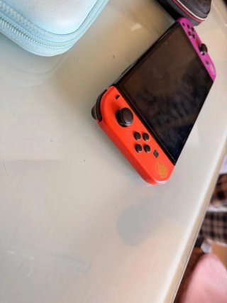 Nintendo Switch OLED Edición Pokémon