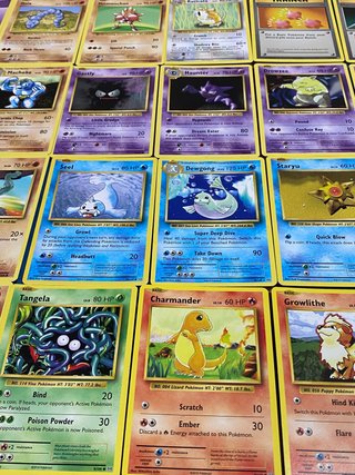 36 cartas pokémon EVOLUCIONES inglés