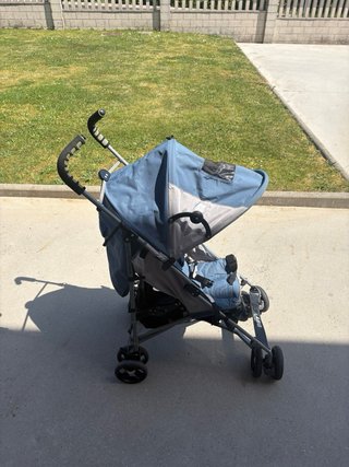 Silla de paseo BBY ligera y plegable