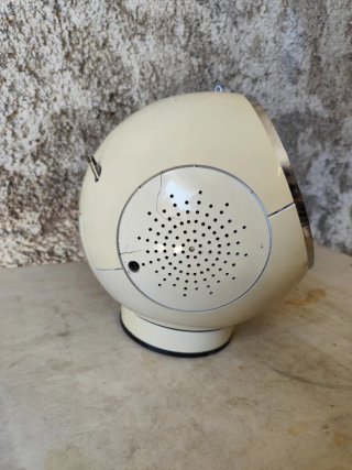Weltron 2001 Space Ball Radio Stereo 8 Vintage