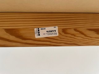 Mesita plegable blanca de madera