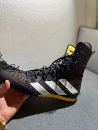Botas Boxeo Adidas Negras y Amarillas