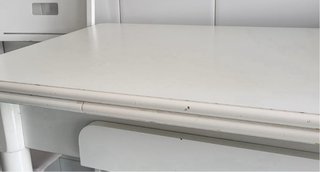 Mesa de cocina blanca